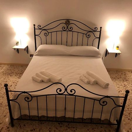 La Casa Di Vincenzo Apartment Syracuse Luaran gambar