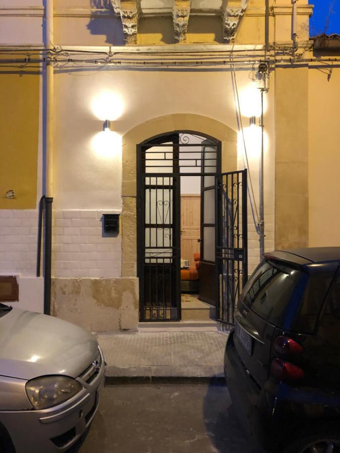 La Casa Di Vincenzo Apartment Syracuse Luaran gambar